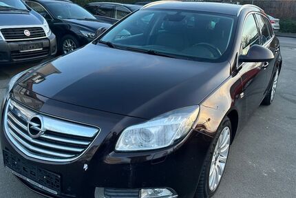 Opel Insignia 189.000 km 4.999 &euro; Paderborn 33100