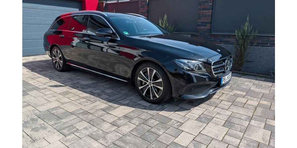 Mercedes-Benz E 300 72.000 km 30.900 &euro; Paderborn 33100